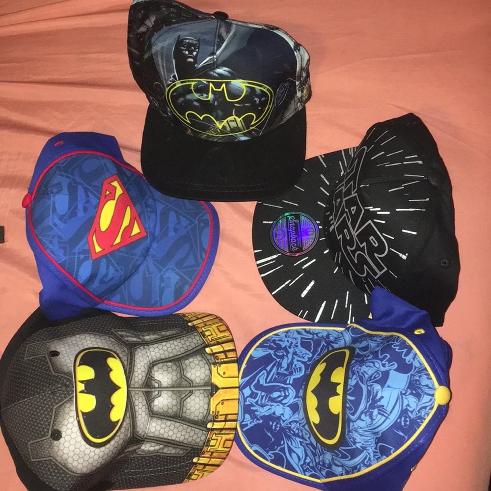 NWT 5 snapback kids  hats